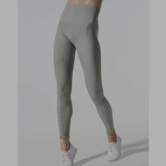 Blanqi Sport Support Hipster Contour Maternity Leggings size Medium - Picture 2 of 6